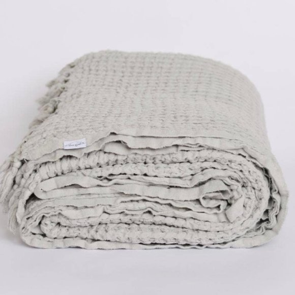 ❌SOLD House of Jude Waffle Knit Throw - Picture 2 of 5